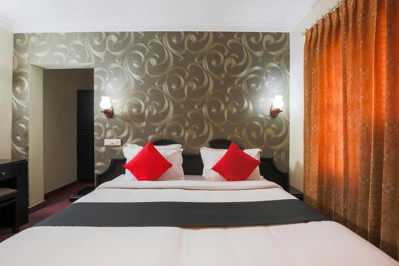 مومباي Capital O 72337 Hotel Konkan Tadka المظهر الخارجي الصورة