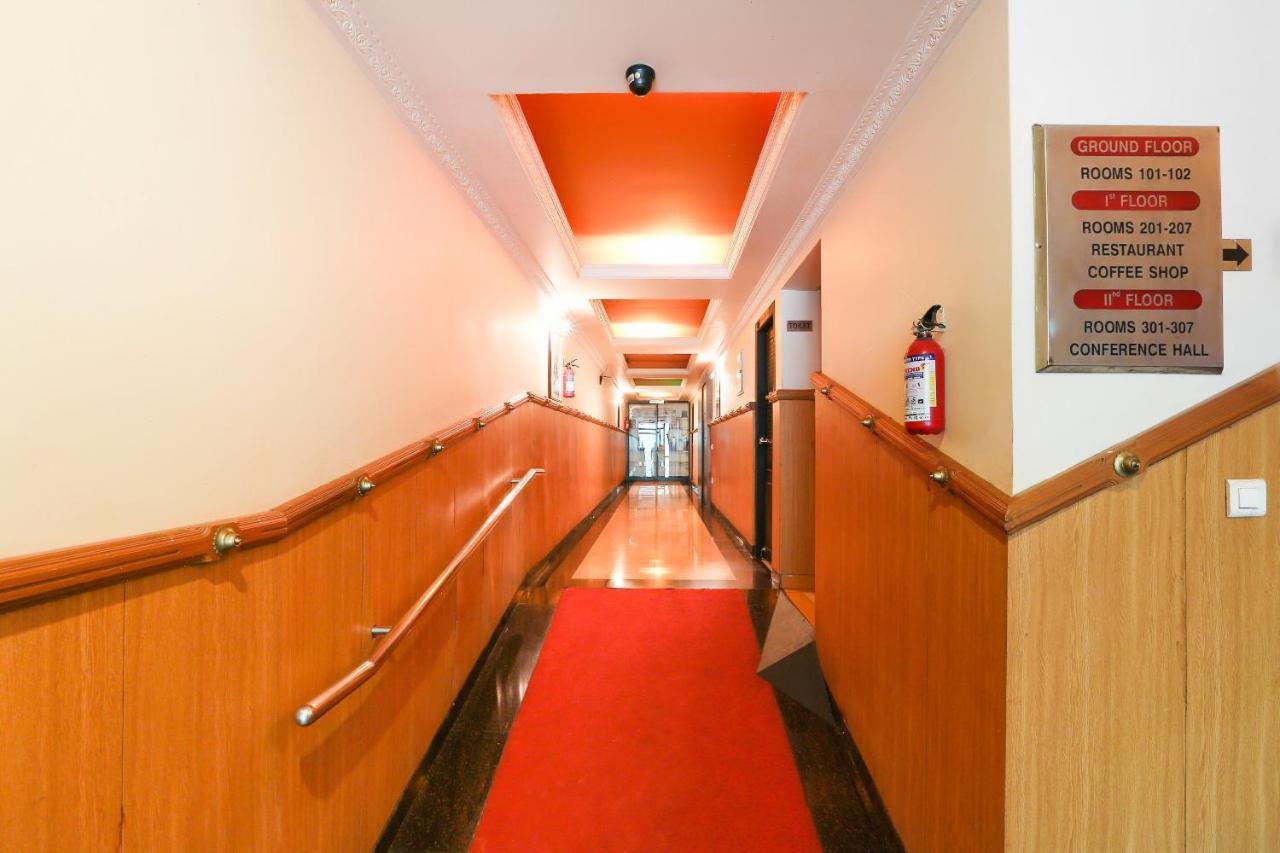 مومباي Capital O 72337 Hotel Konkan Tadka المظهر الخارجي الصورة