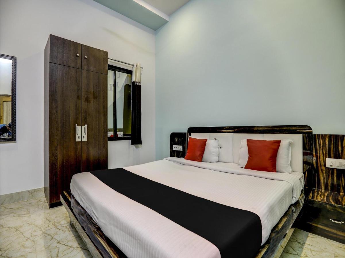 مومباي Capital O 72337 Hotel Konkan Tadka المظهر الخارجي الصورة